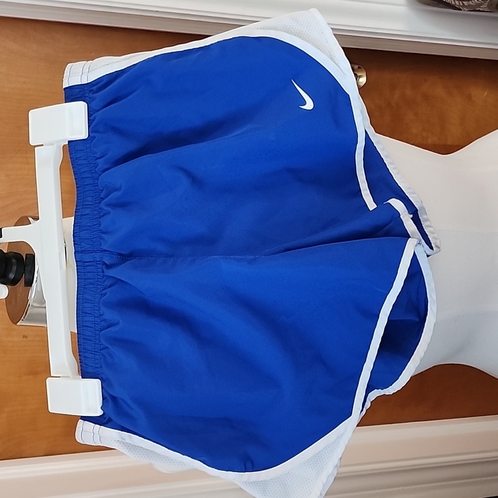 SOLD Nike shorts